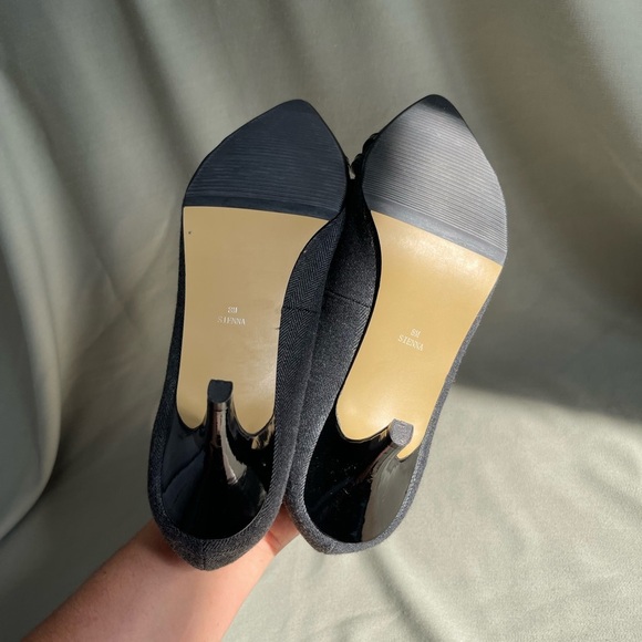 Jessica Heels - Picture 3 of 4